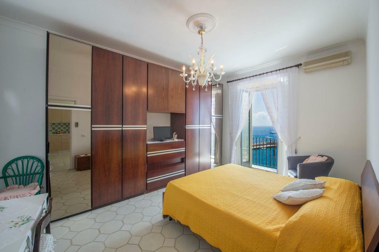 Amalfi Moon Apartment ภายนอก รูปภาพ