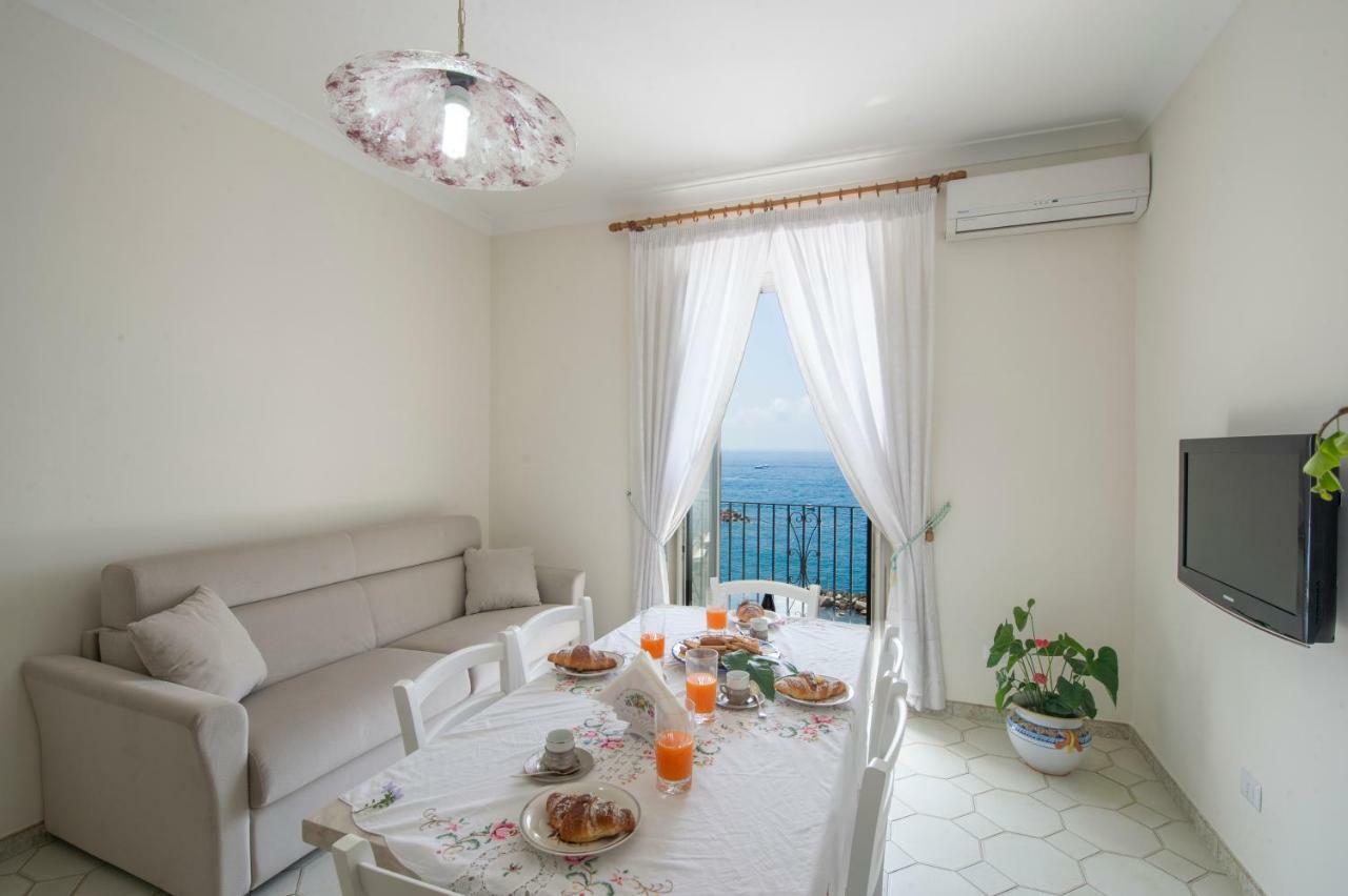 Amalfi Moon Apartment ภายนอก รูปภาพ